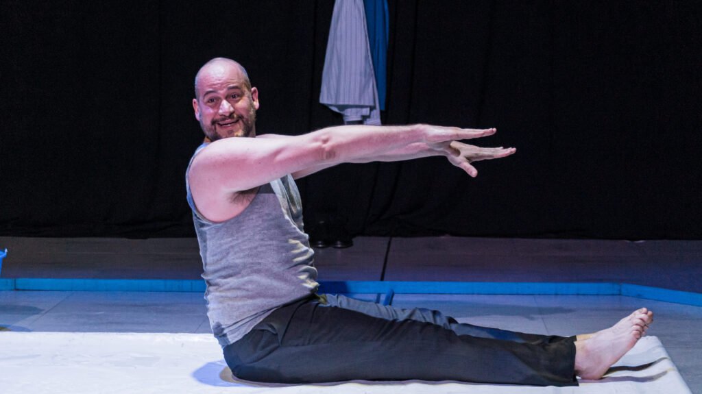 3. BAMBISDIENTESDELECHE Carlos Mercado